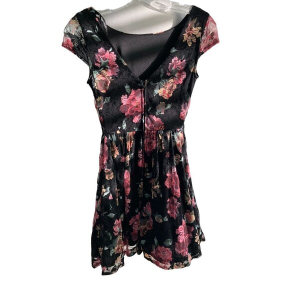 B. DARLIN GIRLS JUNIOR SLEEVELESS DROP WAIST LINED BLACK FLORAL DRESS NWT 1/2 - Picture 5 of 7
